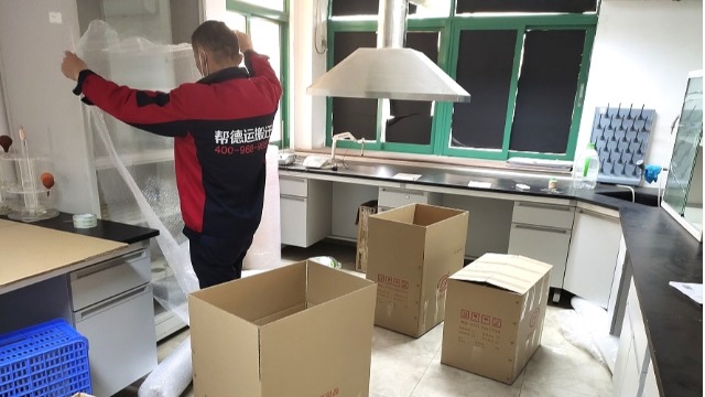 凌海市實驗室設(shè)備搬遷助力城市河道整治修復(fù)工程